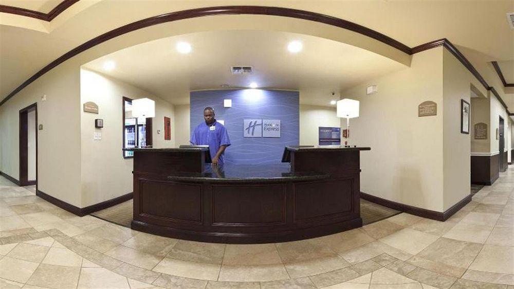 Holiday Inn Express Hotel & Suites Marshall By Ihg Экстерьер фото