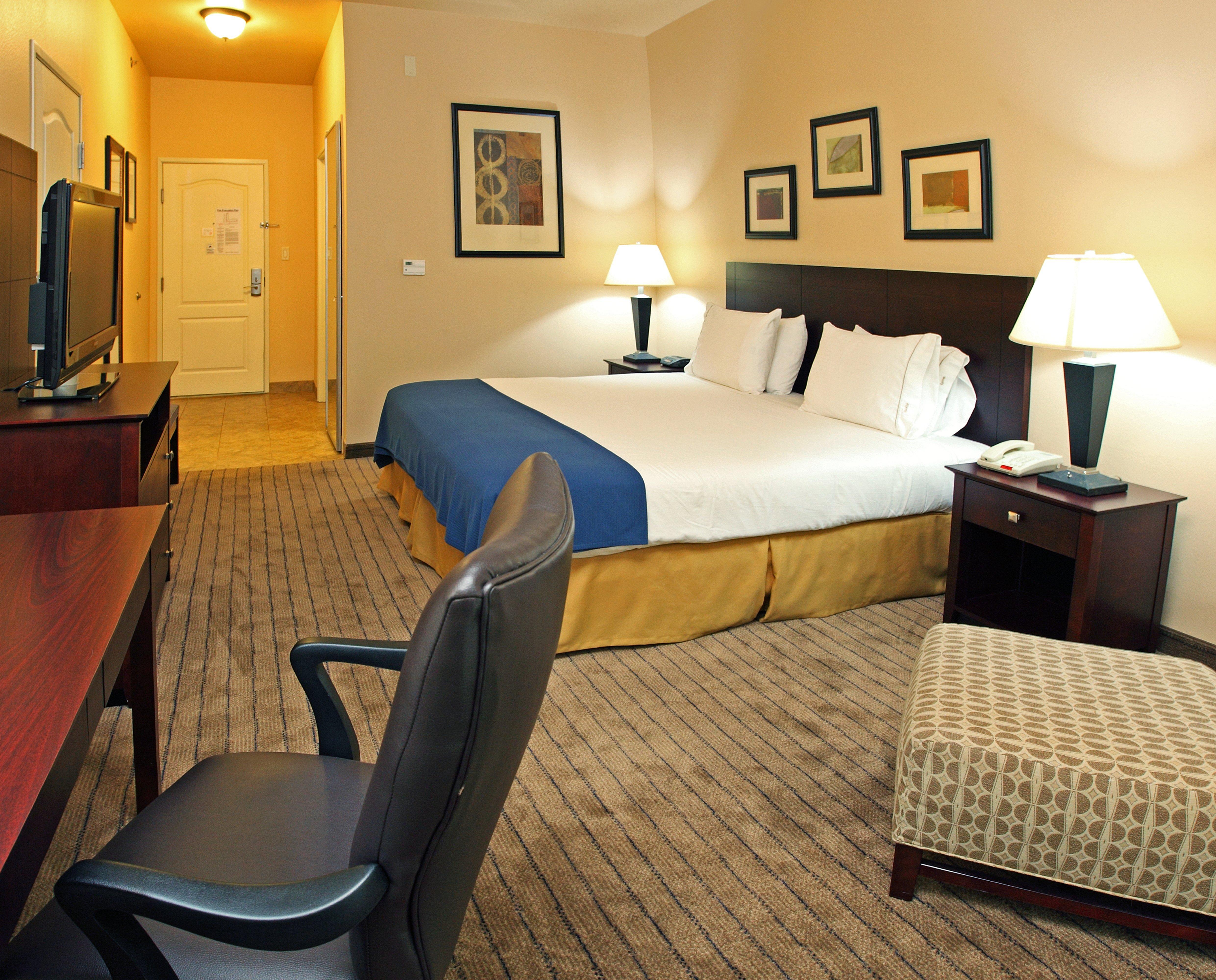 Holiday Inn Express Hotel & Suites Marshall By Ihg Номер фото