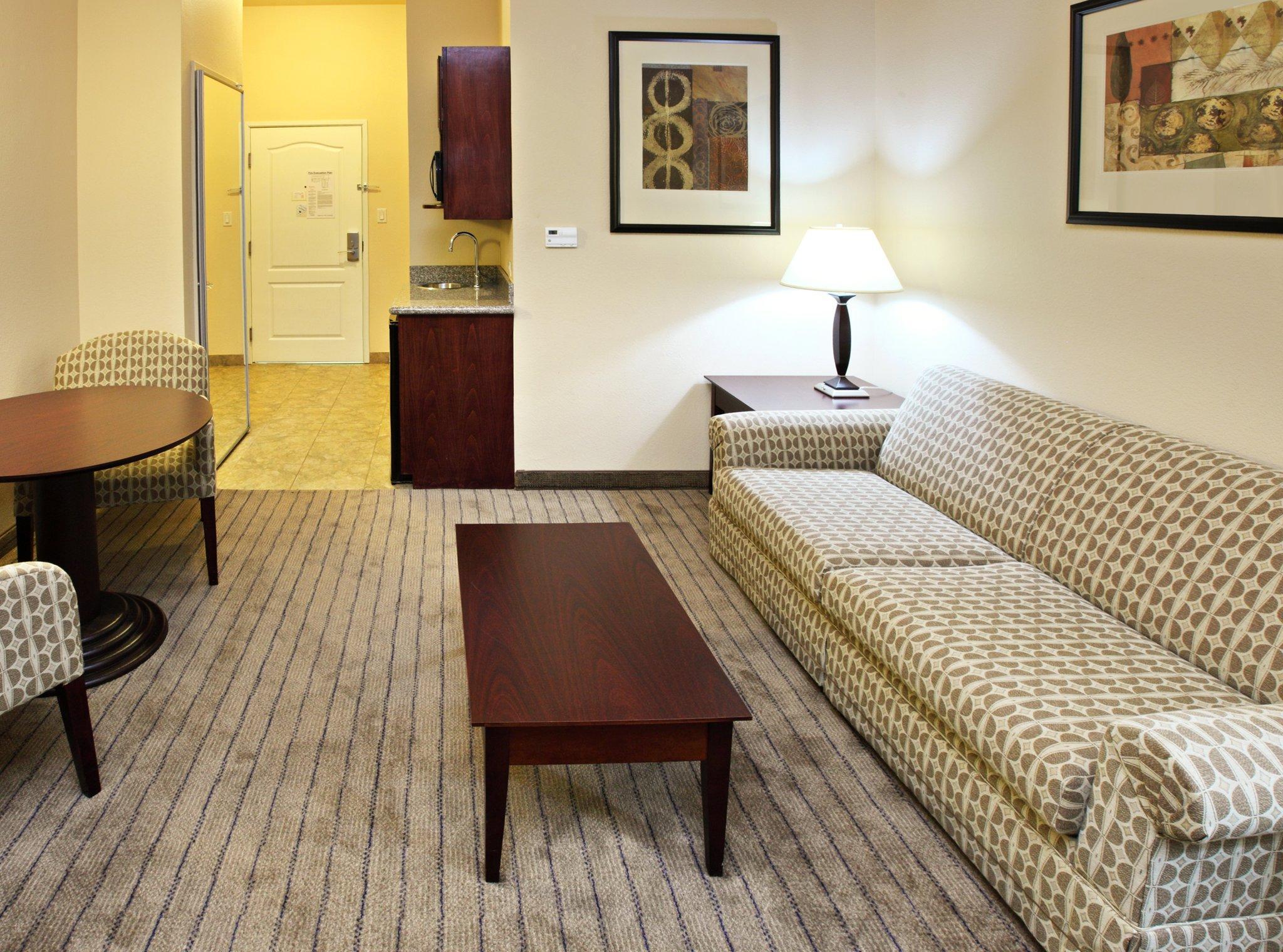 Holiday Inn Express Hotel & Suites Marshall By Ihg Экстерьер фото